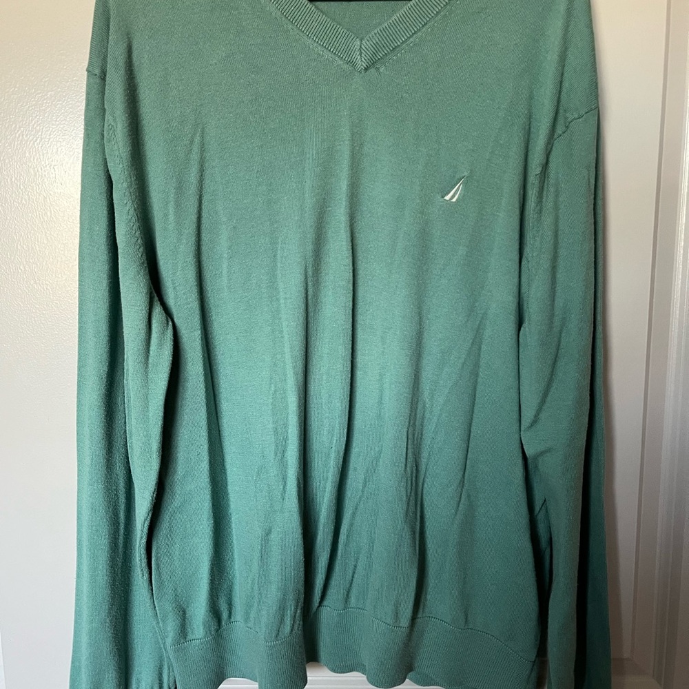 Nautica XL Men's Green V-Neck Sweater